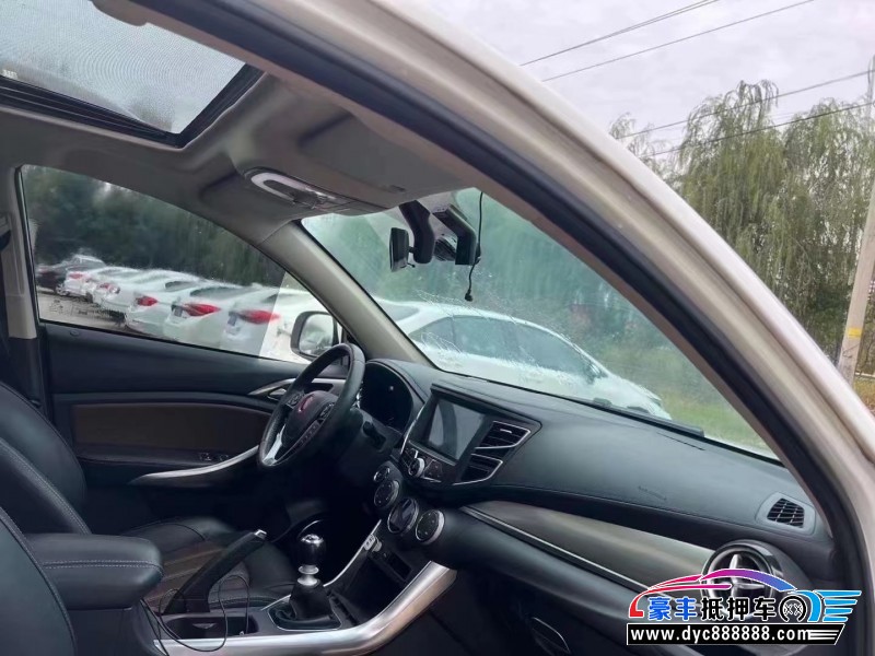 17年比亚迪宋轿车抵押车出售