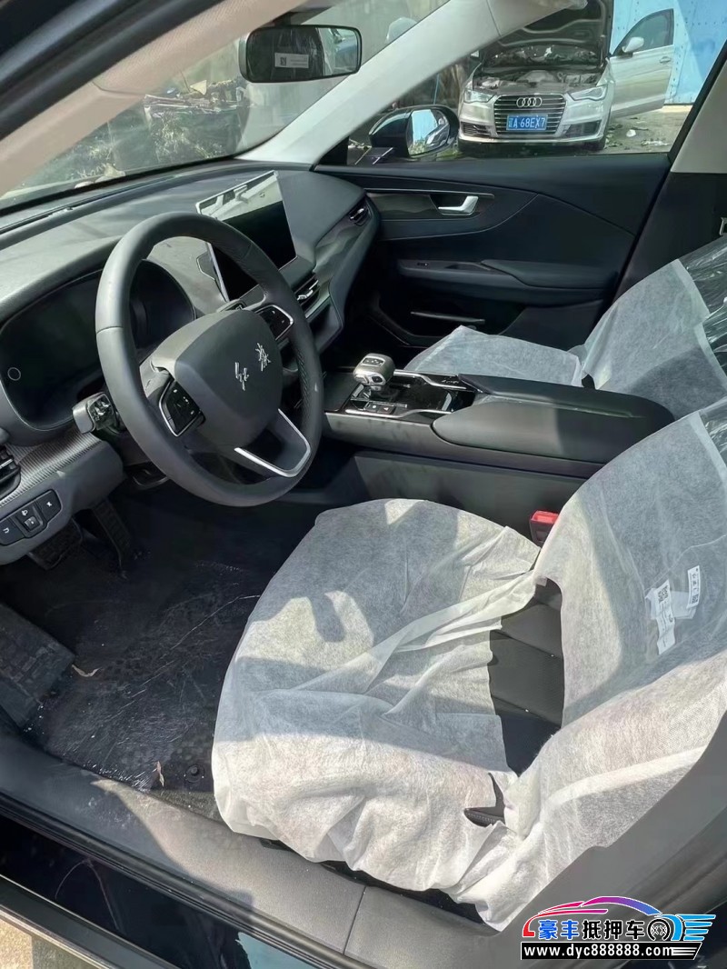 23年红旗EQM5轿车抵押车出售