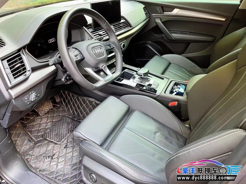 22年奥迪Q5轿车抵押车出售