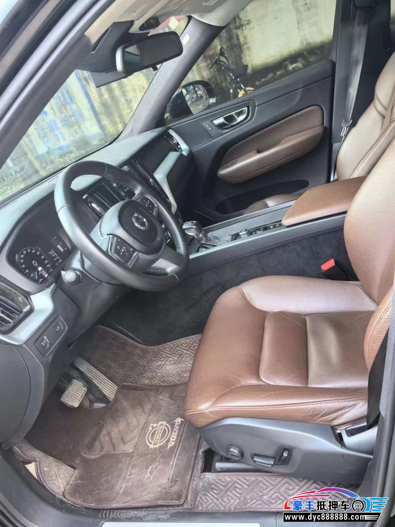 19年沃尔沃XC60轿车抵押车出售