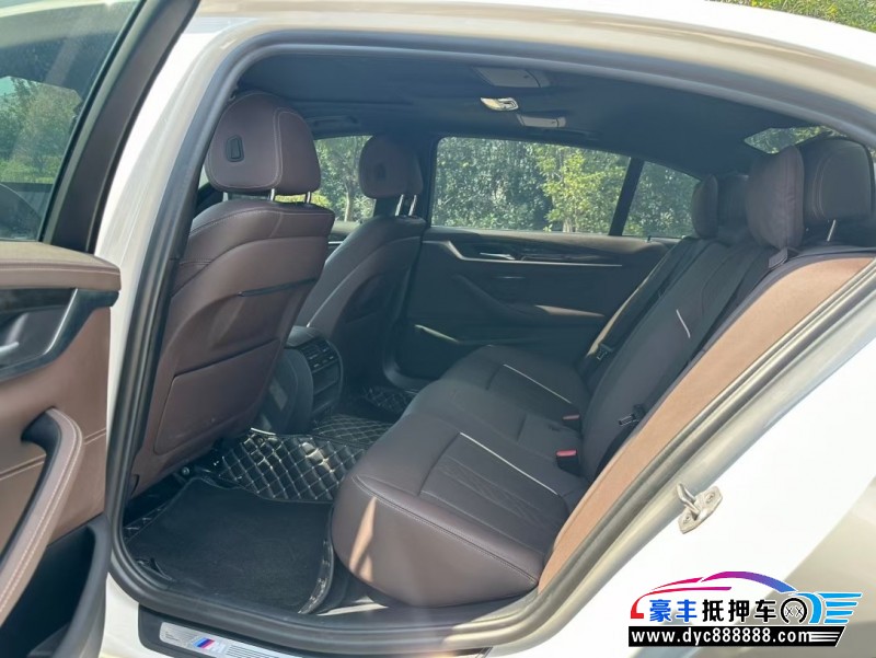 21年宝马5系轿车抵押车出售