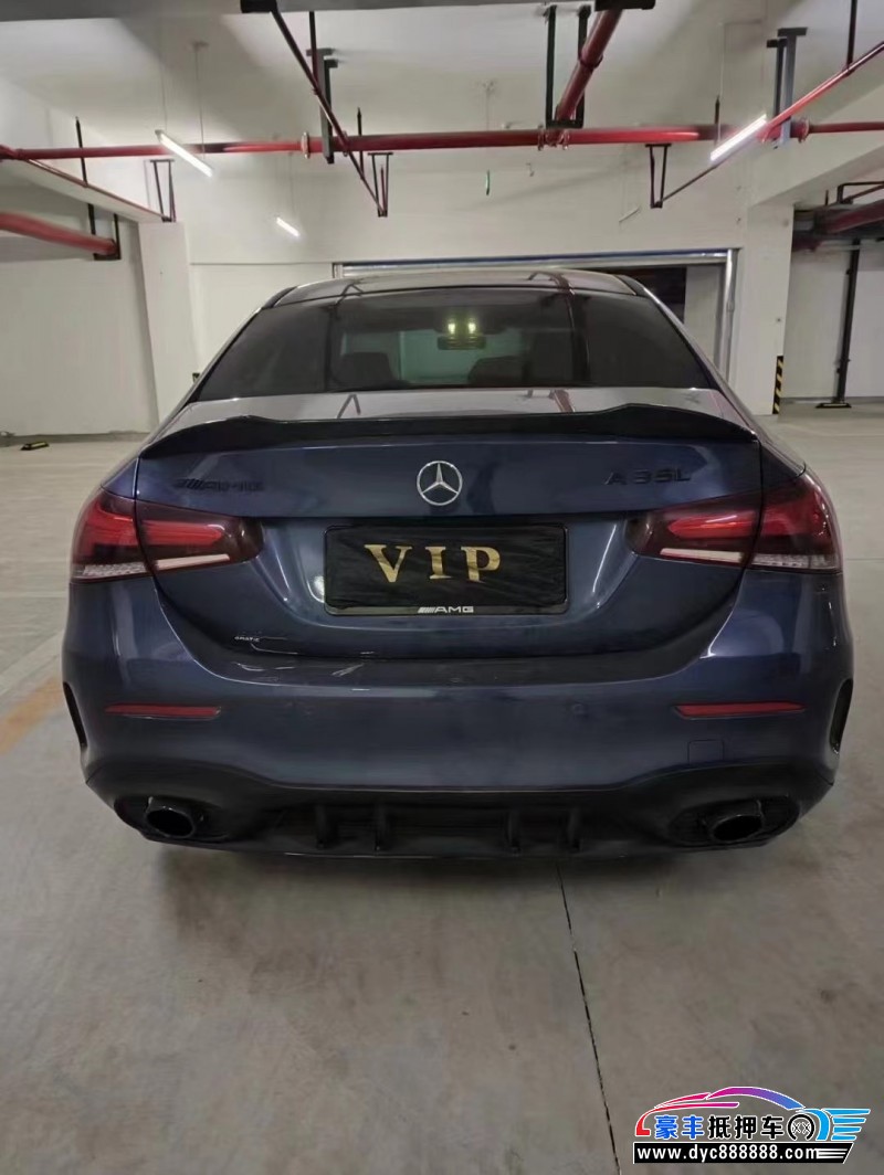 20年奔驰A轿车抵押车出售