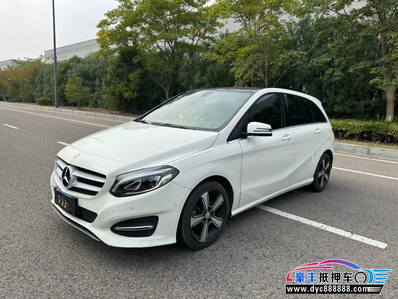 17年奔驰B轿车抵押车出售