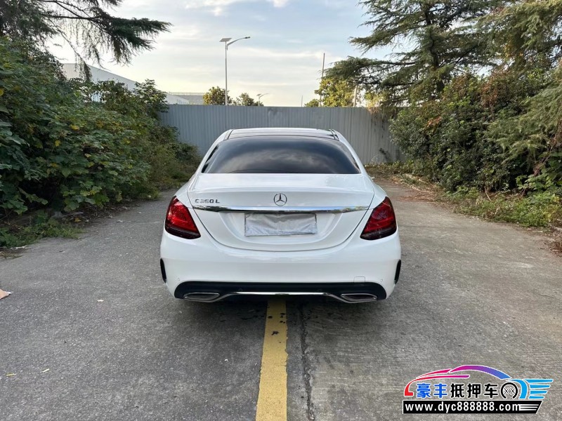 20年奔驰C轿车抵押车出售
