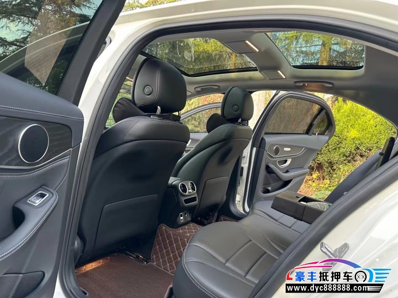 20年奔驰C轿车抵押车出售