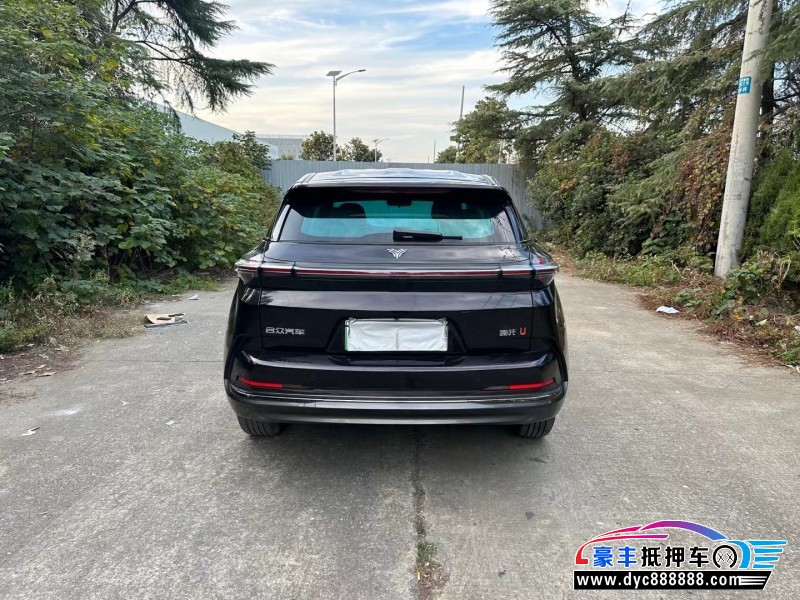 23年哪吒USUV抵押车出售