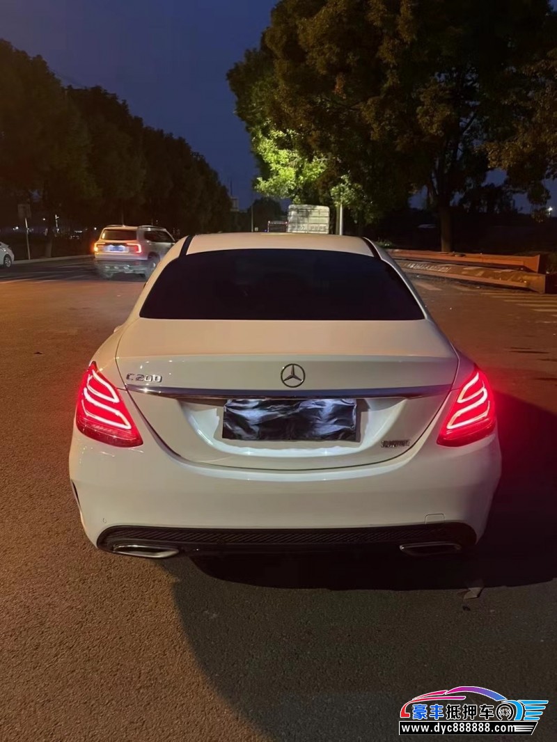 17年奔驰C轿车抵押车出售