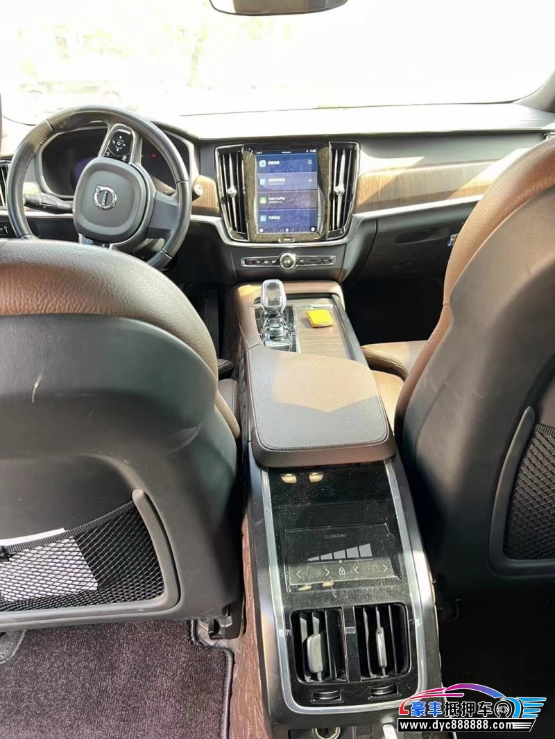 22年沃尔沃S90轿车抵押车出售