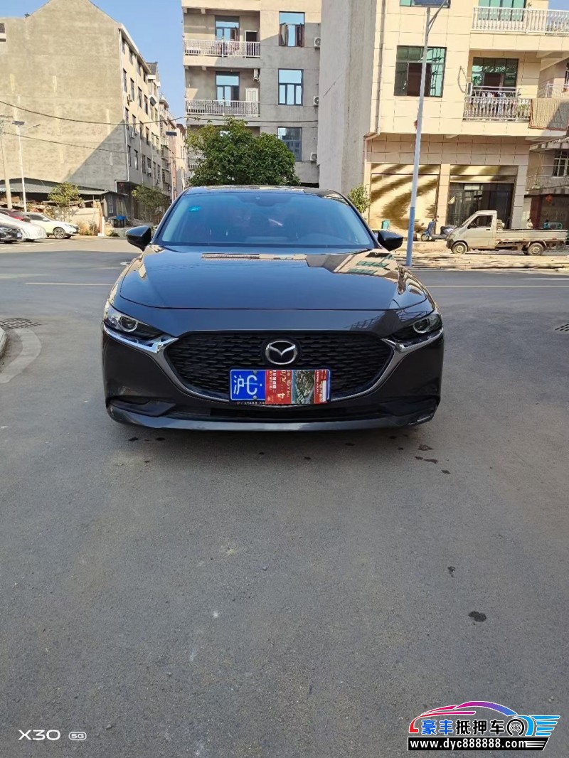 20年马自达昂克赛拉轿车抵押车出售