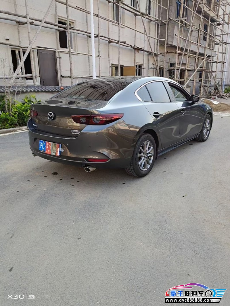 20年马自达昂克赛拉轿车抵押车出售