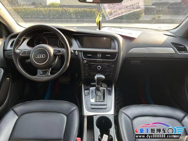 12年奥迪A4轿车抵押车出售