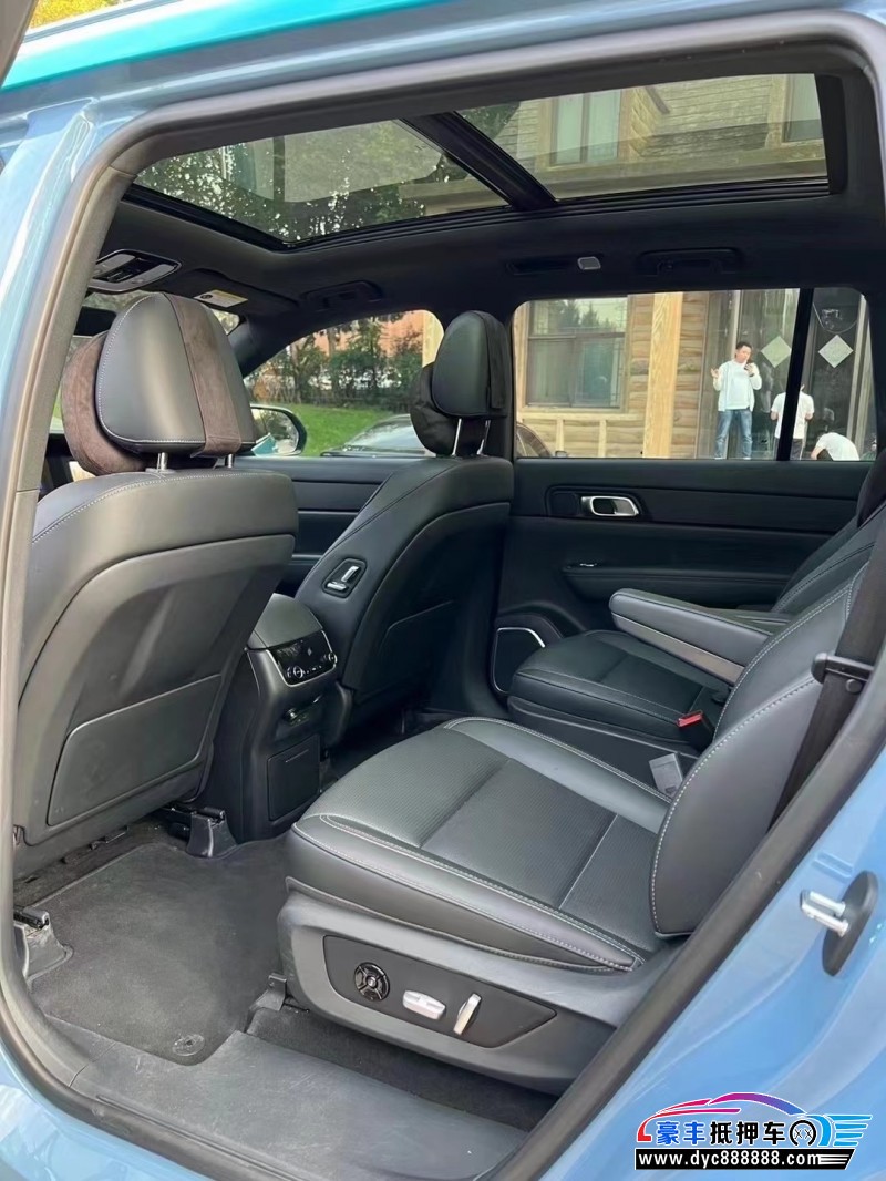 22年理想ONE轿车抵押车出售