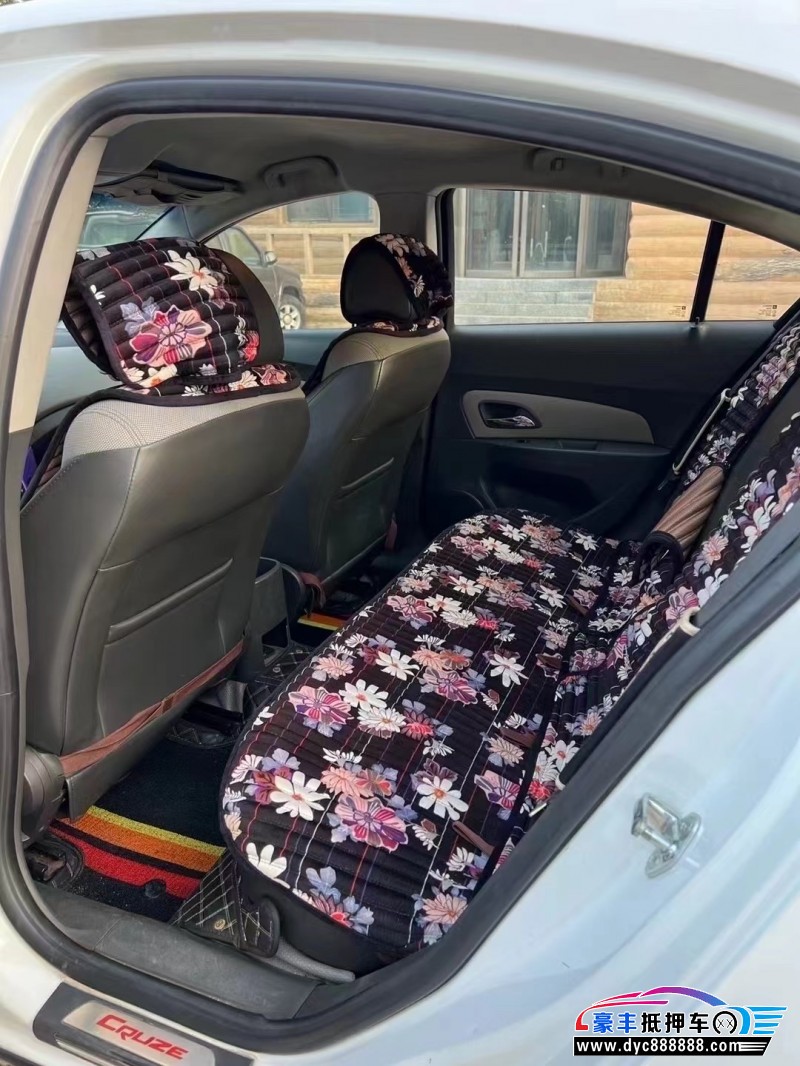 14年雪佛兰科鲁兹轿车抵押车出售