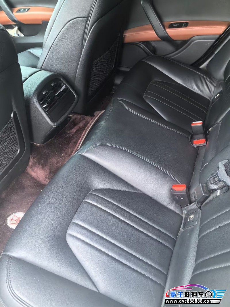 15年玛莎拉蒂Ghibli轿车抵押车出售