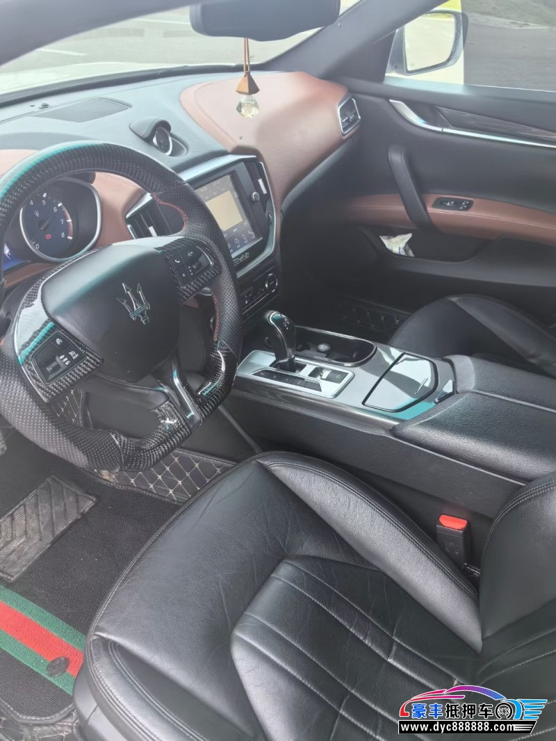 15年玛莎拉蒂Ghibli轿车抵押车出售