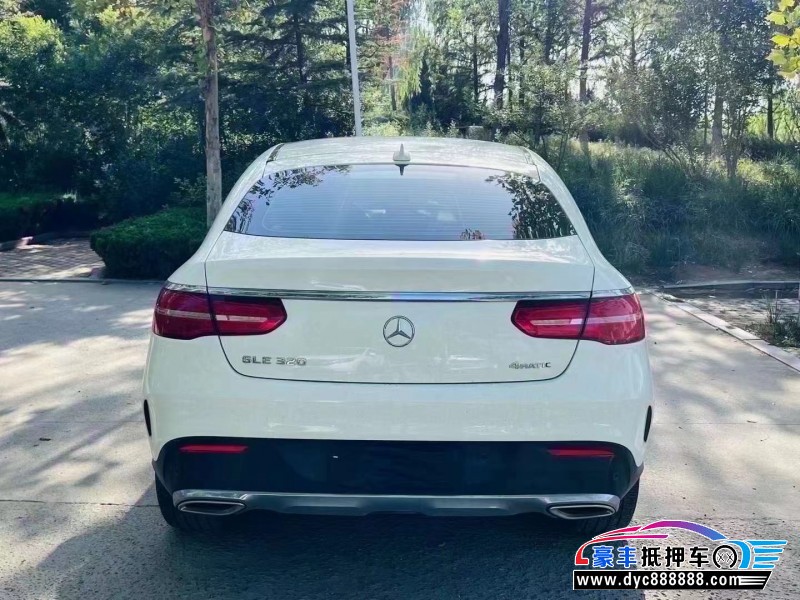 18年奔驰GLE轿车抵押车出售