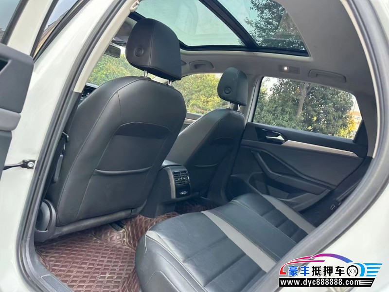 21年大众速腾轿车抵押车出售