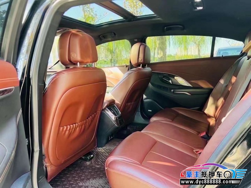 14年别克君越轿车抵押车出售