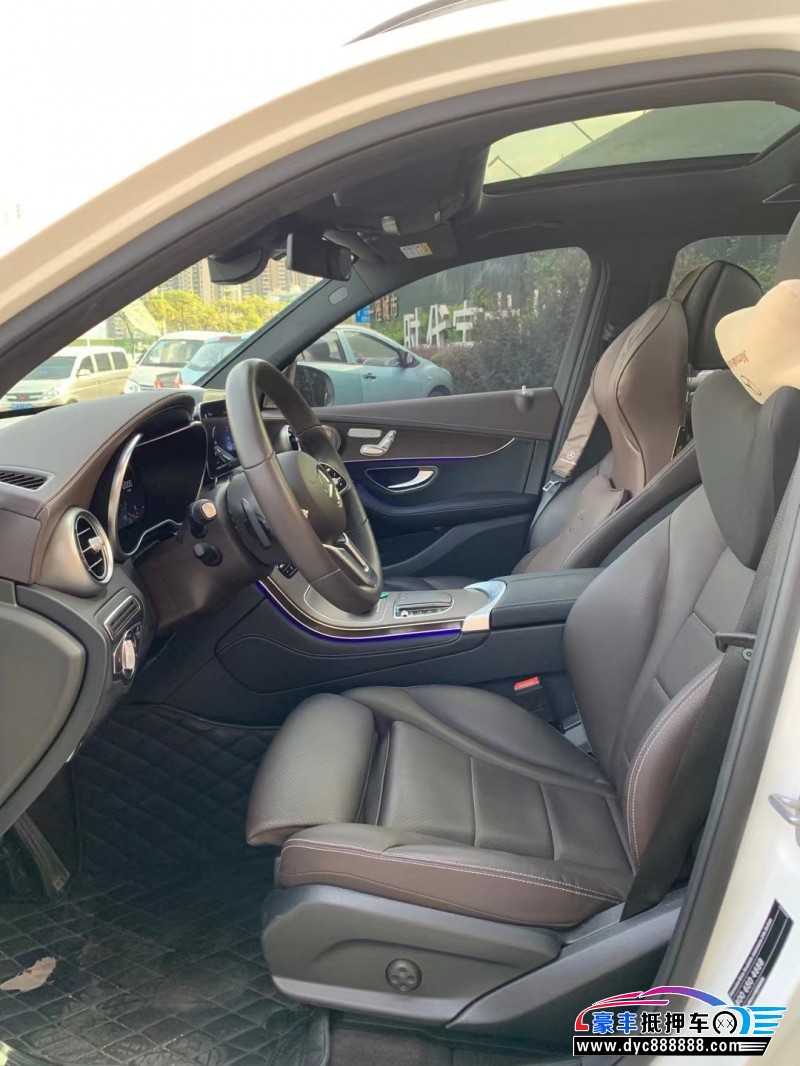 22年奔驰GLCSUV抵押车出售