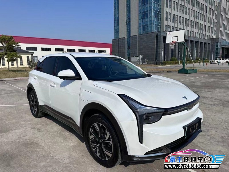 23年哪吒U轿车抵押车出售