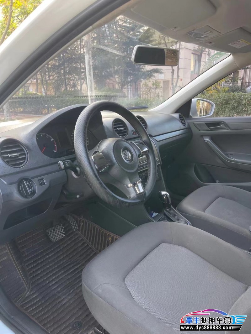 16年大众捷达轿车抵押车出售