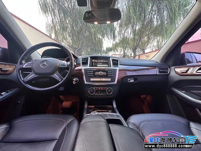 15年奔驰MLSUV抵押车出售