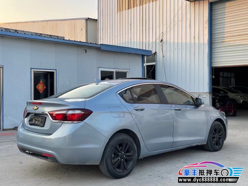 15年雪佛兰科鲁兹轿车抵押车出售