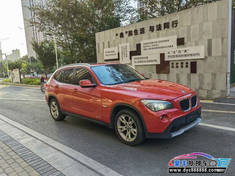 12年宝马X1轿车抵押车出售