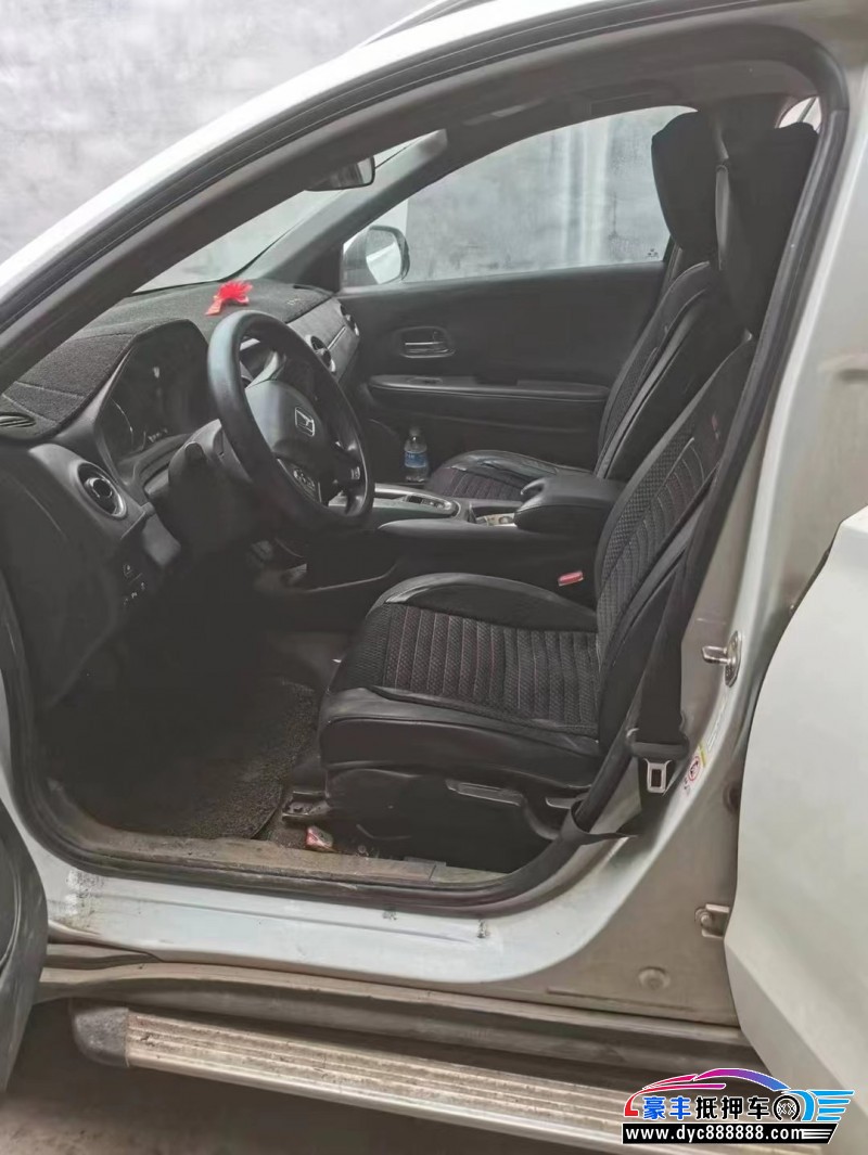 16年本田XRV轿车抵押车出售