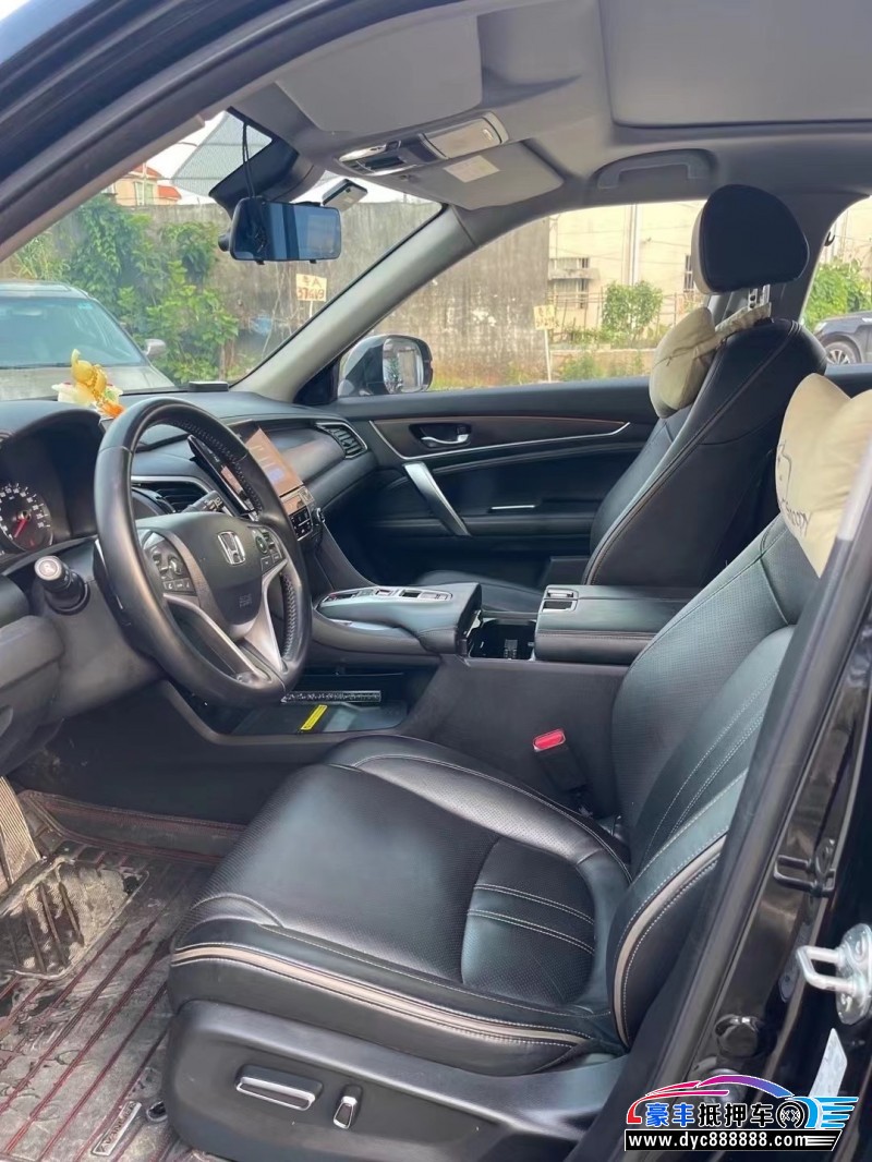 20年本田冠道轿车抵押车出售