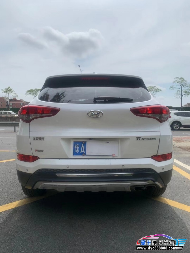 17年现代途胜SUV抵押车出售