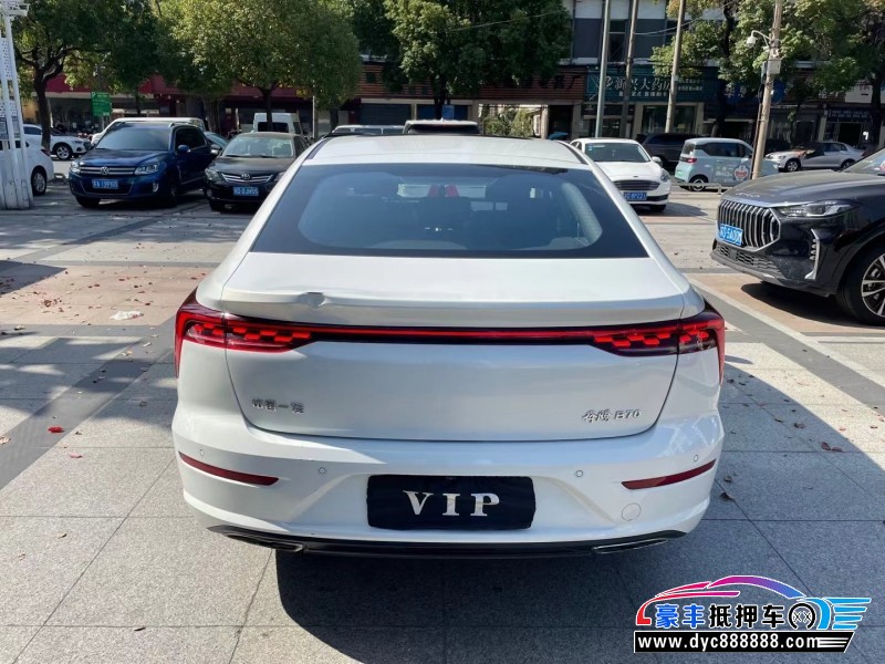 22年奔腾B70轿车抵押车出售