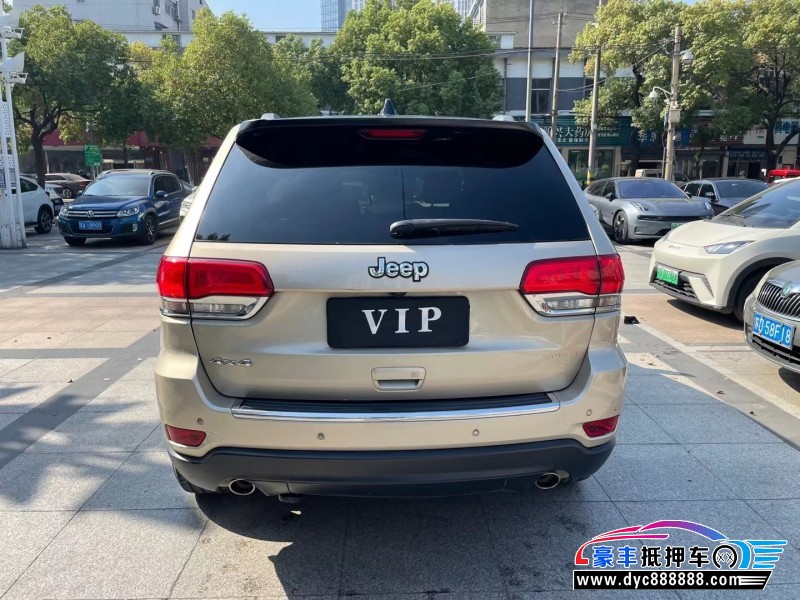 16年Jeep大切诺基SUV抵押车出售