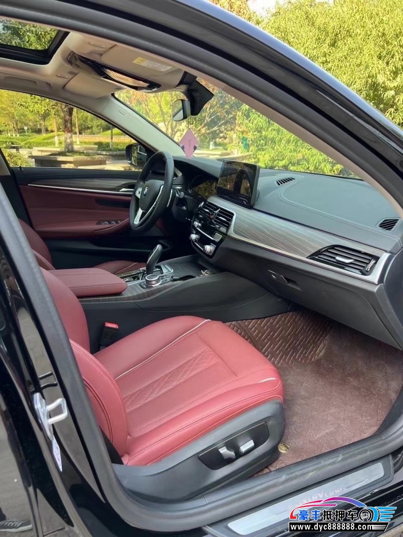 22年宝马5系轿车抵押车出售