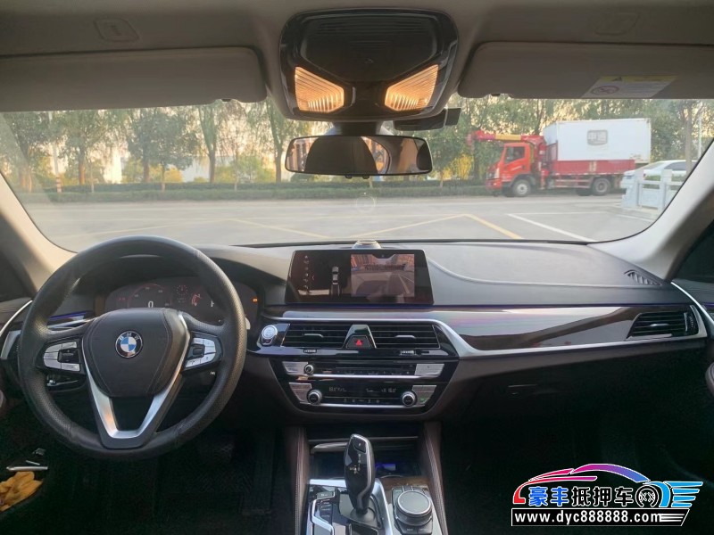 19年宝马5系轿车抵押车出售