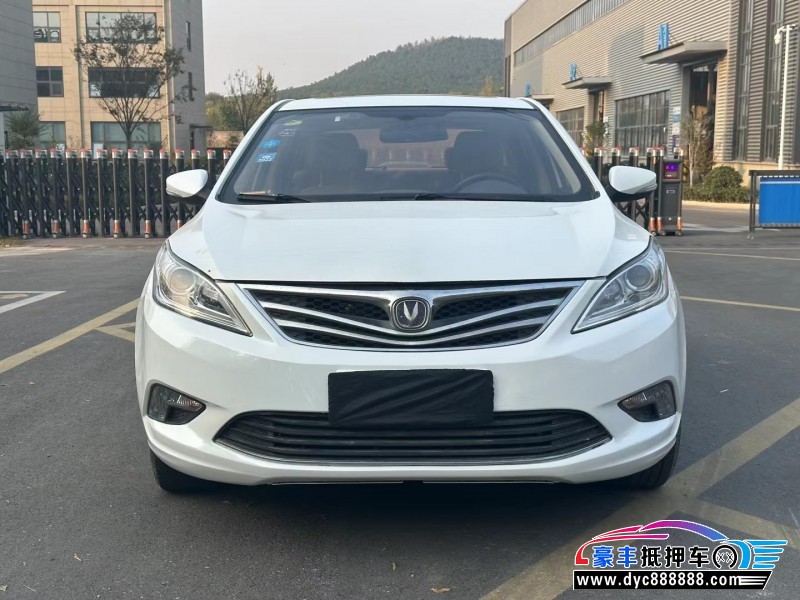 16年长安逸动轿车抵押车出售