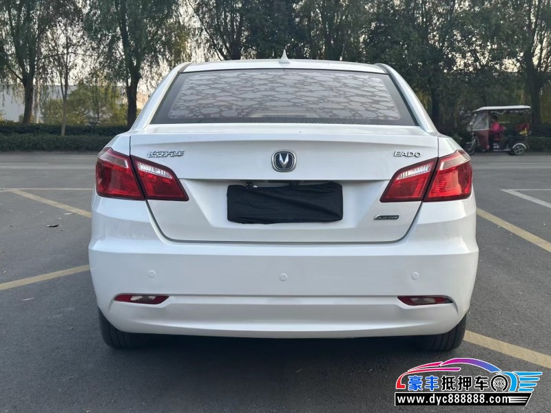 16年长安逸动轿车抵押车出售