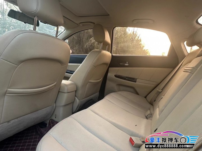 16年长安逸动轿车抵押车出售