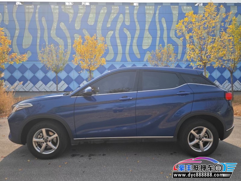 23年东风风光500轿车抵押车出售