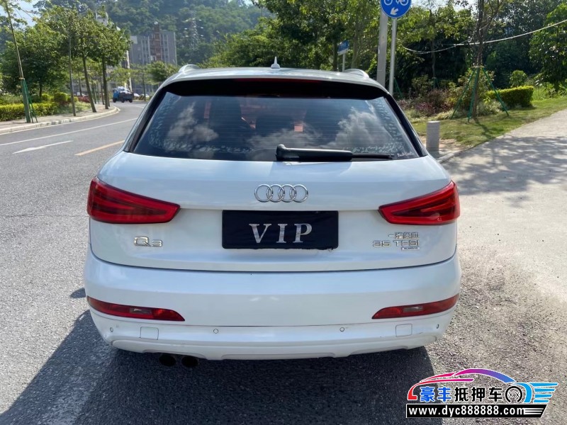 13年奥迪Q3轿车抵押车出售