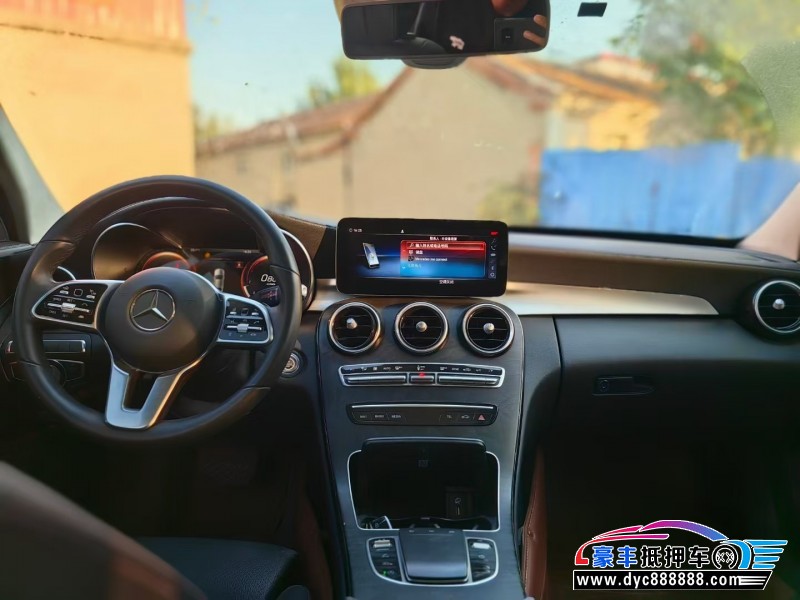 18年奔驰C轿车抵押车出售