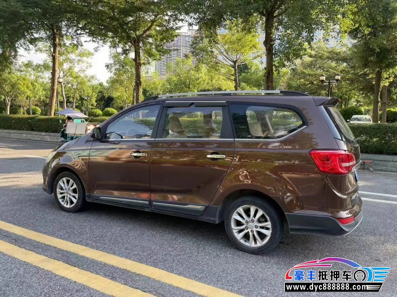 16年宝骏730轿车抵押车出售