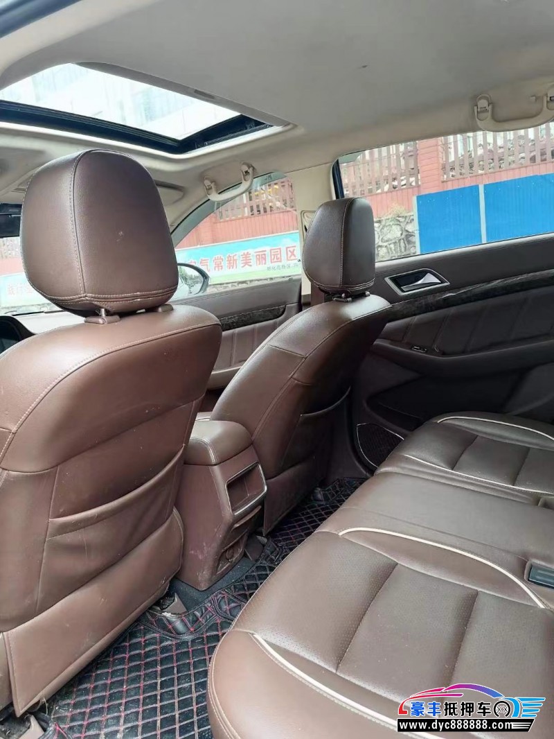 19年猎豹汽车CS10轿车抵押车出售