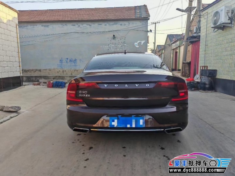 17年沃尔沃S90轿车抵押车出售