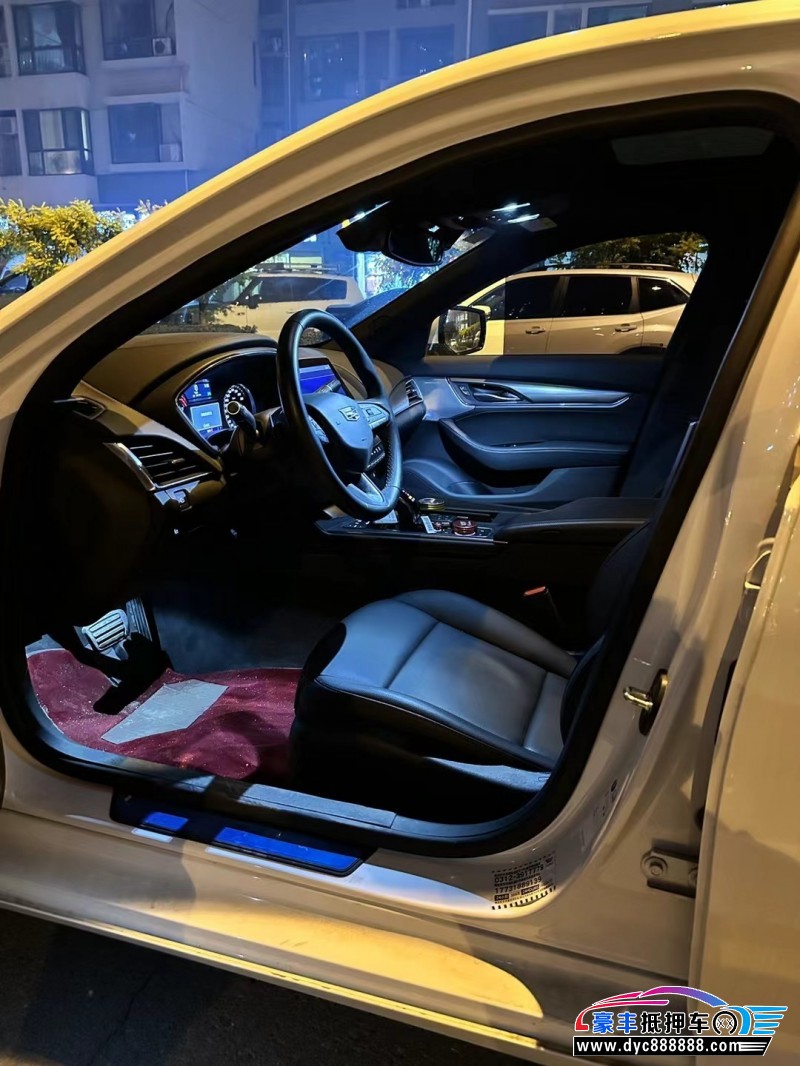 21年凯迪拉克CT5轿车抵押车出售