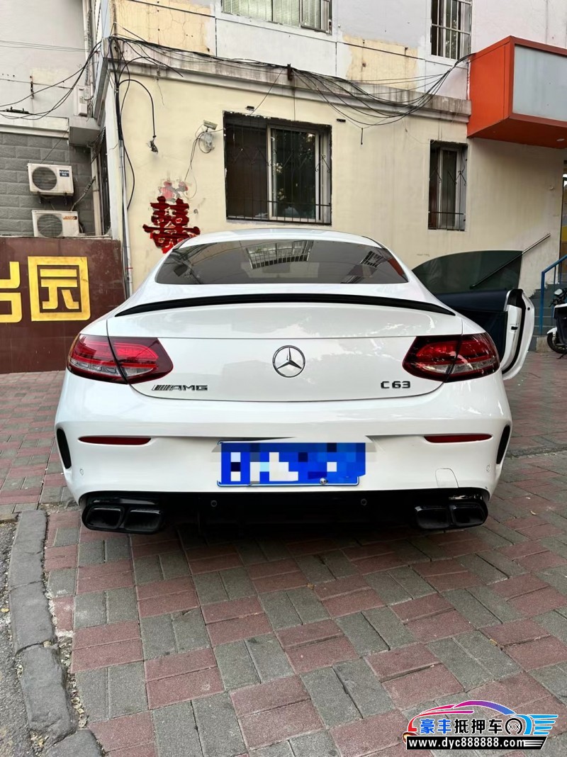 21年奔驰C轿车抵押车出售