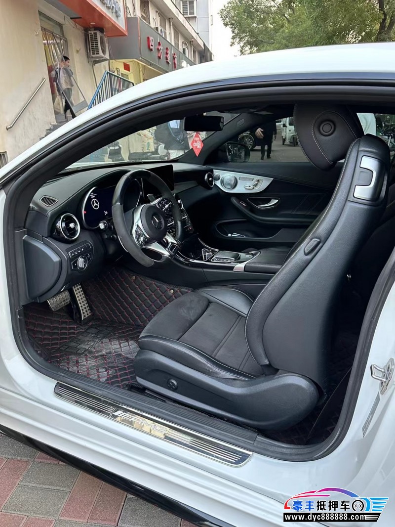21年奔驰C轿车抵押车出售