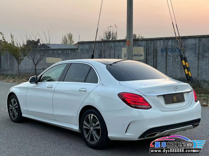17年奔驰C轿车抵押车出售