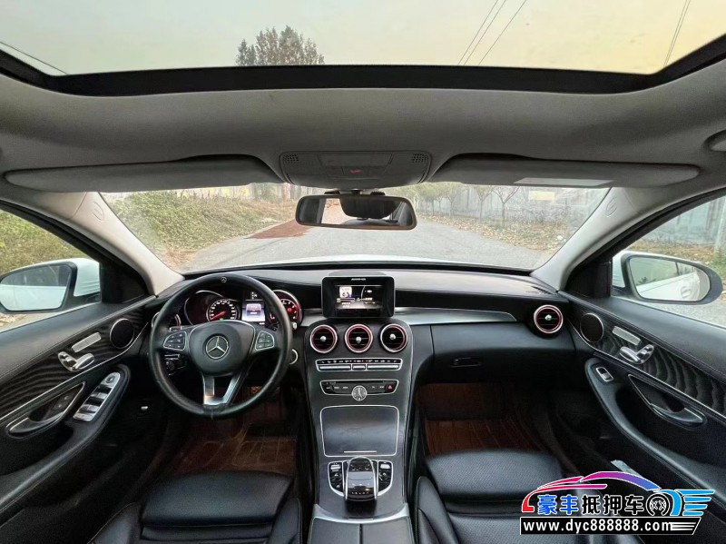 17年奔驰C轿车抵押车出售