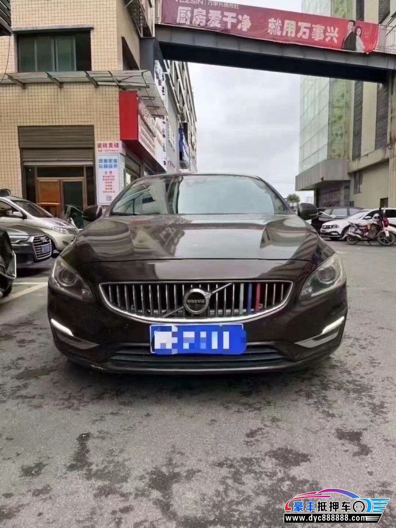18年沃尔沃S60轿车抵押车出售